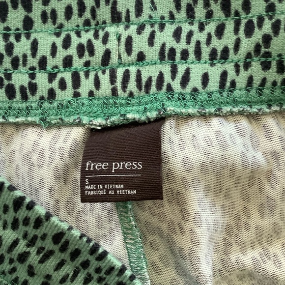 Free Press Lounge Pants Joggers Size S Green Wing Party Cat Drawstring NWT - Picture 7 of 9